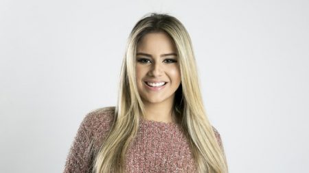 Questionada, Rafaela Porto não nega romance com Neymar