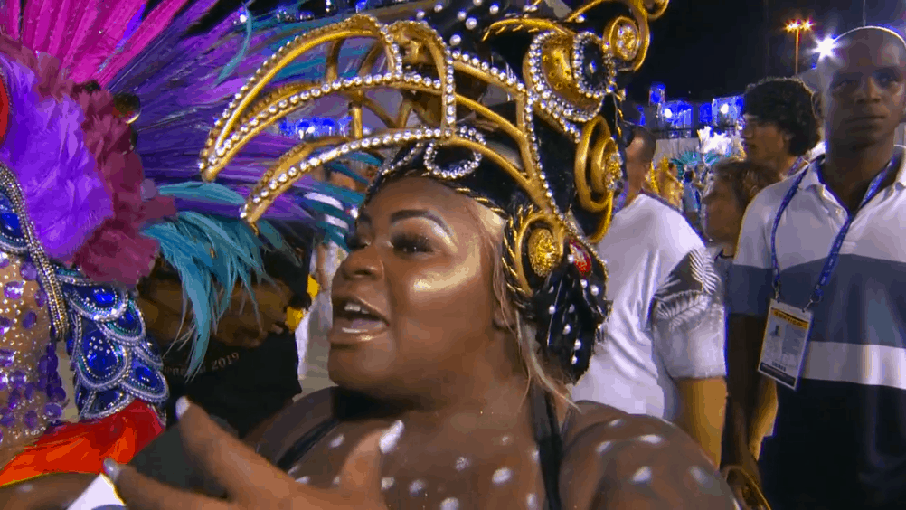 Após Carnaval, Jojo Todynho promete bumbum na nuca