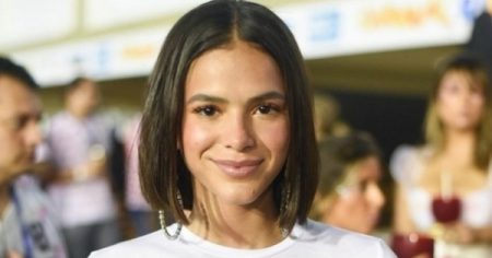 Gripada, Bruna Marquezine agradece carinho dos fãs e se explica