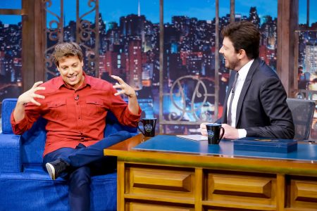 Fábio Porchat alfineta a Record e revela futuro na TV