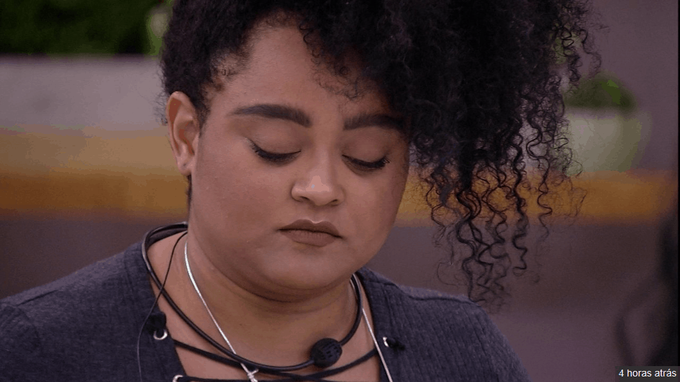 BBB 2019: Irmã de Rízia se manifesta após reality vetar vídeo da família