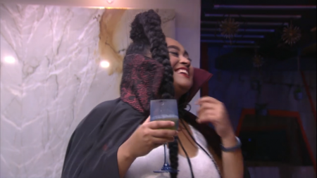 BBB 2019: Rízia confessa ter beijado Alberto