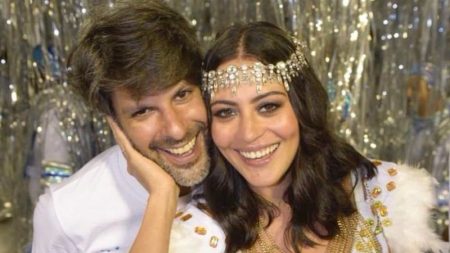 Carol Castro e Felipe Prazeres anunciam fim de namoro após três anos