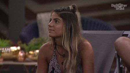 BBB 2019: Hariany e Paula quebram regra e falam de programa da Record