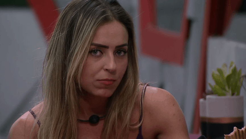 BBB 2019: Paula afirma que não gosta do olhar de Rodrigo