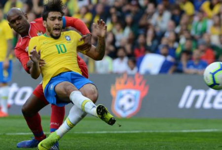 Globo cresce na tarde de sábado com amistoso da Seleção