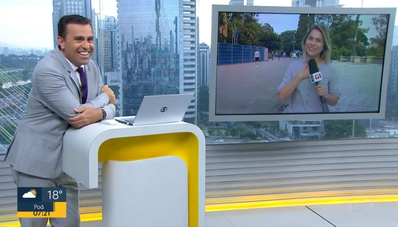 Rodrigo Bocardi pede e repórter canta Sandy e Junior em telejornal