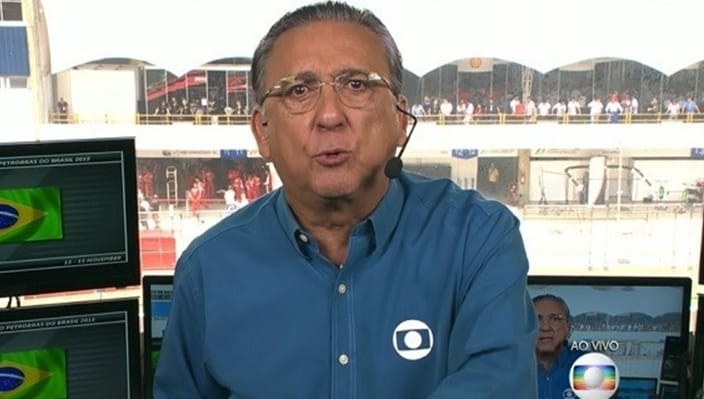Galvão Bueno faz homenagem a Pelé e recebe pedido de fã