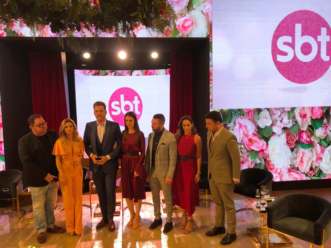 SBT estreia terceira temporada do “Fábrica de Casamentos” e convida casais gays