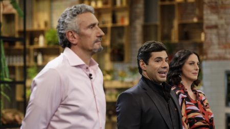 Participante do “Top Chef” se estressa e quebra parede do confinamento