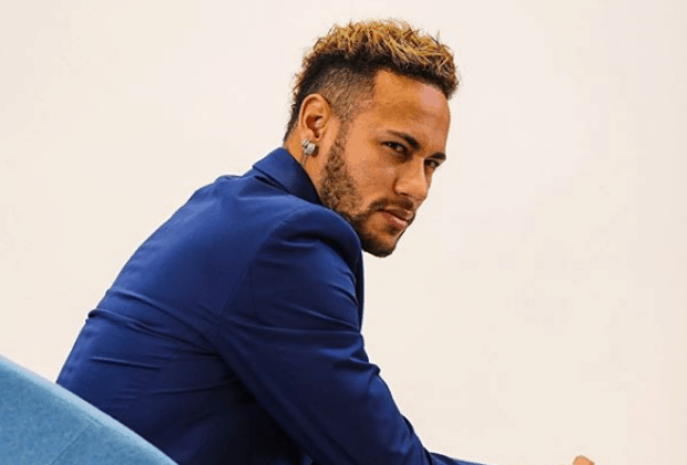 Neymar curte noitada em balada com “parças” e modelos na França