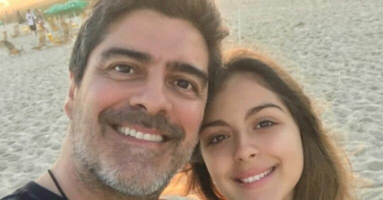 Filha de Junno Andrade solta a voz em vídeo e emociona a web