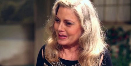 Vera Fischer é ovacionada ao revelar informação sobre a Globo