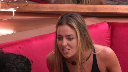 BBB 2019: Paula fica possessa com Alan por conta de comentário