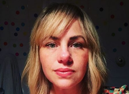 Karine Teles e mais atrizes de “Malhação” vivem tensão em temporal