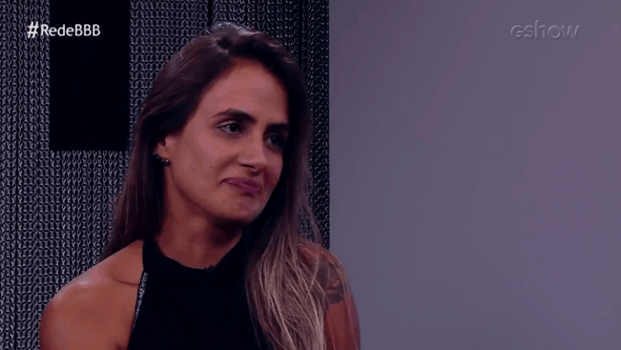 Eliminada do BBB 2019, Carolina revela que sentiu desejo de ficar com Alan