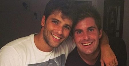 Em festa de família, Thiago e Bruno Gagliasso se evitam