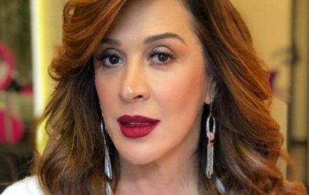 Claudia Raia vai dar detalhes de casamento com Alexandre Frota em biografia
