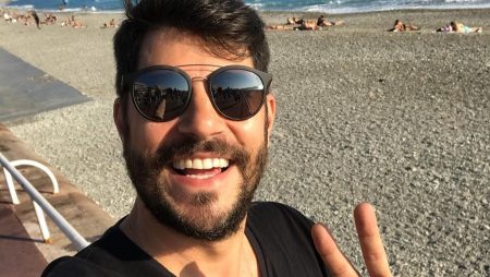 Evaristo Costa responde seguidora e mata curiosidade sobre desemprego