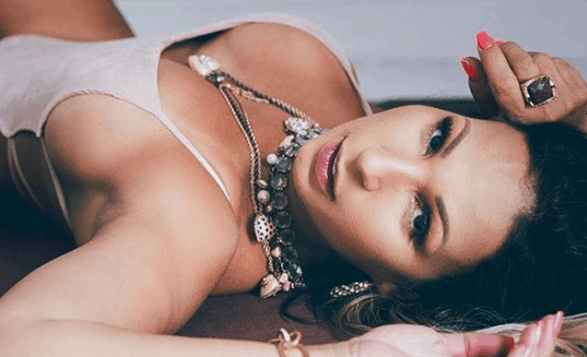 Valesca Popozuda posa de lingerie e fala sobre orgasmo