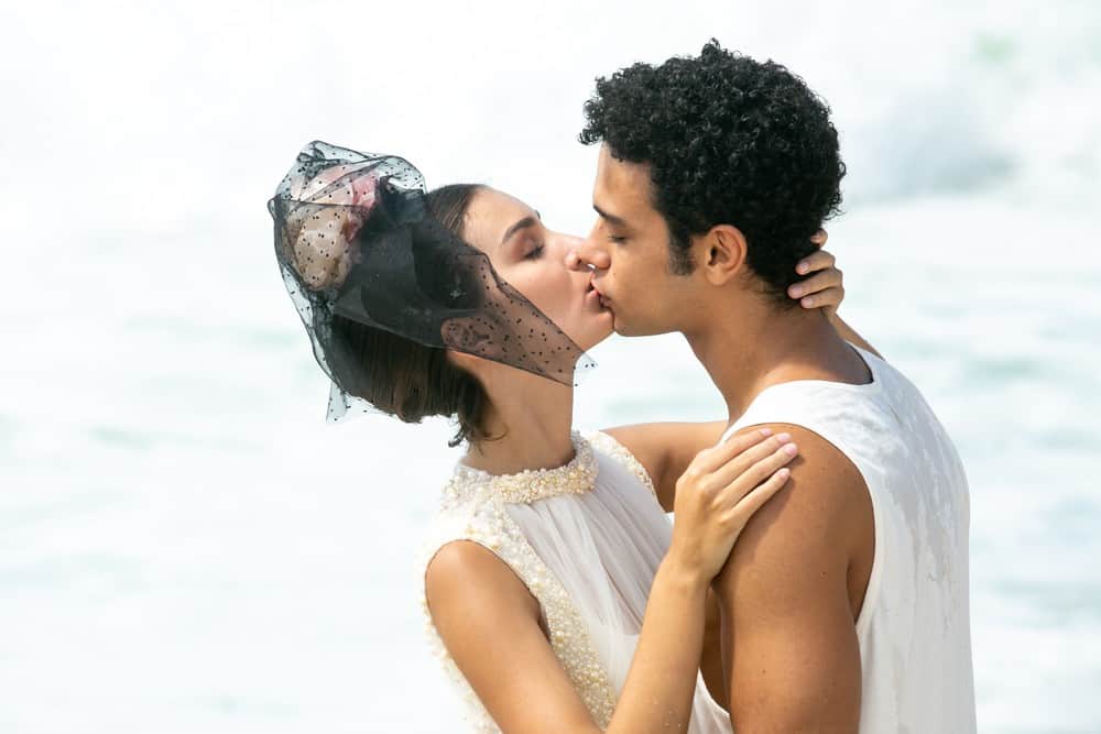 “Verão 90”: Larissa rompe noivado com Quinzinho e se declara para Diego