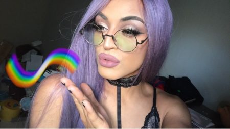 Sem calcinha, Pabllo Vittar deixa fãs babando e quase mostra demais