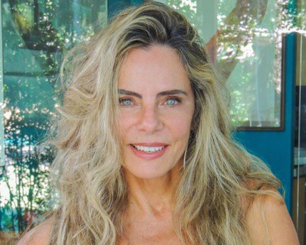 Bruna Lombardi lembra foto do início do relacionamento com Carlos Alberto Riccelli