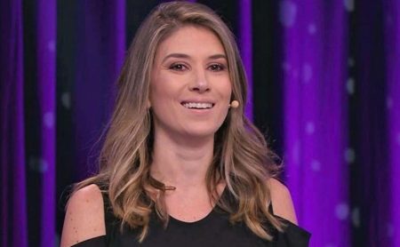 Rebeca Abravanel toma atitude inusitada com funcionários do SBT