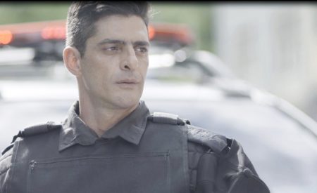 “Malhação”: Marco Rodrigo e Carla se afrontam em frente à multidão