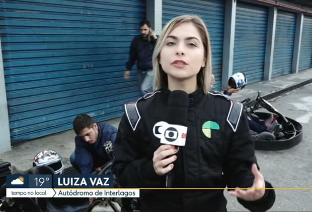 Após correr 10 andares, repórter surpreende de novo na Globo