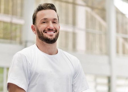 Diego Hypolito se manifesta pela primeira vez após assumir homossexualidade