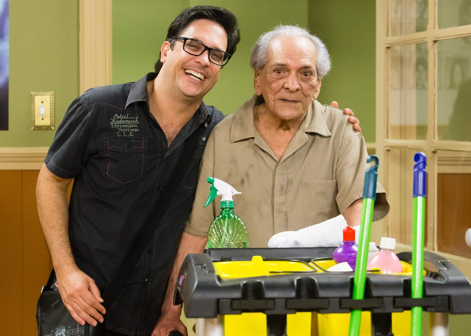 Ator e comediante Lúcio Mauro morre, aos 92 anos, no Rio