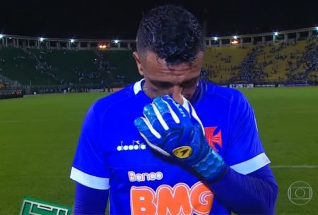 Web ironiza prêmio da Globo, humilha goleiro e provoca mudanças em regras