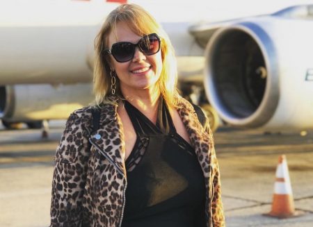 Ex-paquita Pituxita é acusada de falsificar assinatura da mãe
