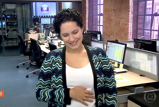 Discreta, correspondente da Globo desabafa sobre gravidez ao vivo