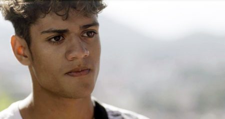“Malhação”: Cleber descobre mentira de Anjinha e termina o namoro