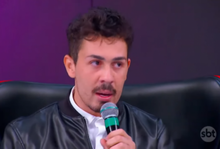 Carlinhos Maia dá beijão na boca do marido e faz revelação inesperada