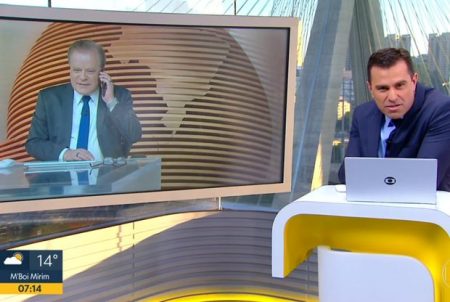 Chico Pinheiro surpreende Rodrigo Bocardi e telefona durante jornal
