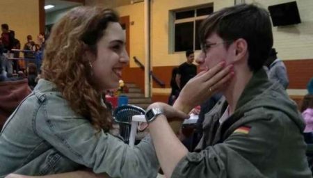 Namorada de Rafael Miguel revela comportamento possessivo do pai