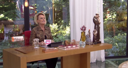Ana Maria Braga faz “batalhão” de Santo Antonio e Louro José entrega o motivo