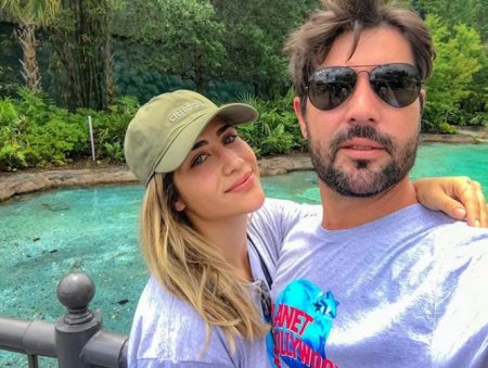 Filha de Leonardo fala sobre cicatriz entre os seios e desabafa