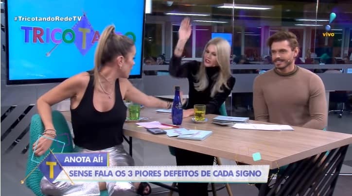Val Marchiori e Lígia Mendes trocam farpas ao vivo no “Tricotando”