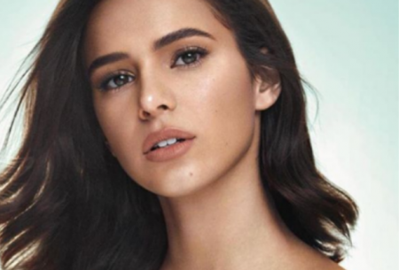 Bruna Marquezine rebate fã que tirou fotos suas sem permissão