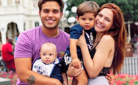 Filhos de Sarah Poncio e Jonathan Couto posam juntos e exalam fofura