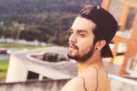 Luan Santana lembra quando cantou em sala de aula e faz desabafo após 12 anos