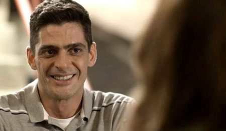 “Malhação”: Marco Rodrigo se declara para Carla