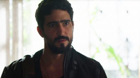 “Órfãos da Terra”: Jamil revela para Laila que se casará com Dalila