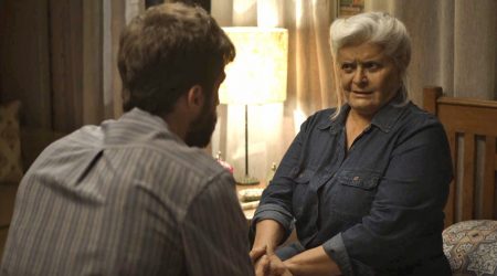 “A Dona do Pedaço”: Mãe de Amadeu faz revelação sobre Josiane