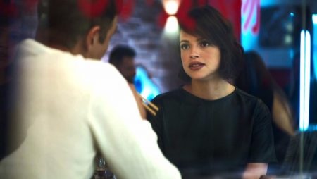 “A Dona do Pedaço”: Rael incendeia fábrica de Maria da Paz a pedido de Jô