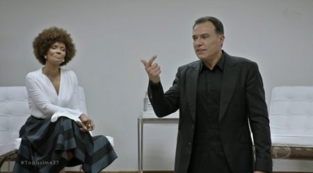 Bispo da Igreja Universal aparece dando palestra em “Topíssima”